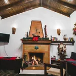 Litheon House * Synikia Mesi Trikalon