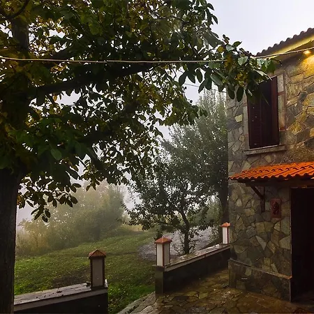 Holiday home Litheon House *