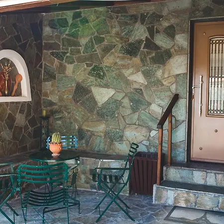 Litheon House *